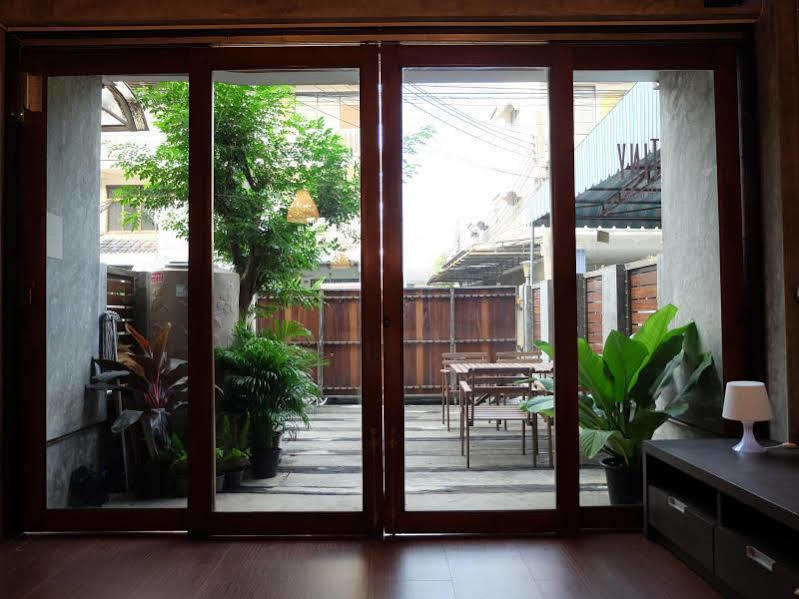 Tiny Hostel Bangkok Zewnętrze zdjęcie